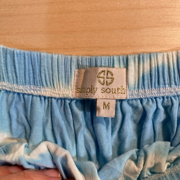 Simply Southern Blouse size Medium (BR) - Picture 9 of 13